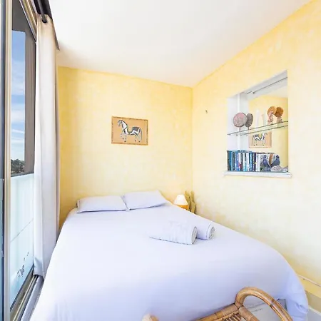 Crossing Penthouse Last Floor With Splendid Sea View Lägenhet